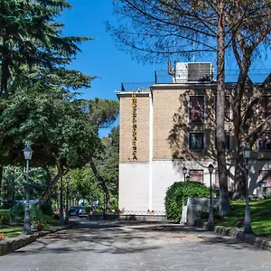 Hotel Santa Prisca, Rzym